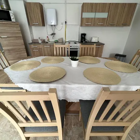 Aranylak Vendeghaz Apartmán