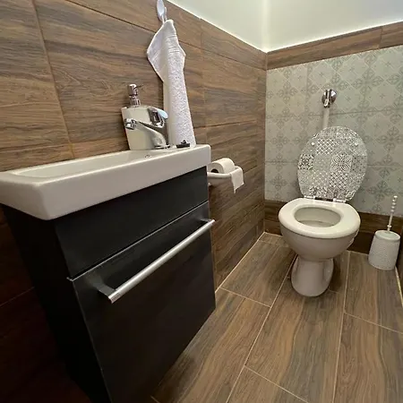 Aranylak Vendeghaz Abadszalok