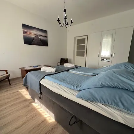 Aranylak Vendeghaz Apartment Abádszalók