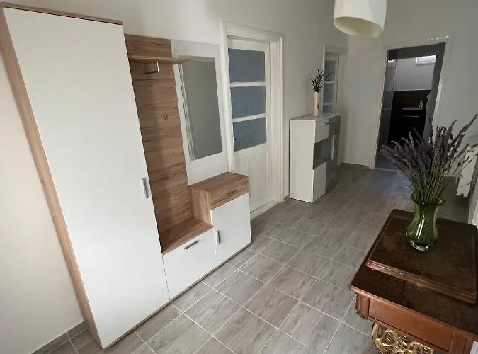 Aranylak Vendeghaz Apartment *