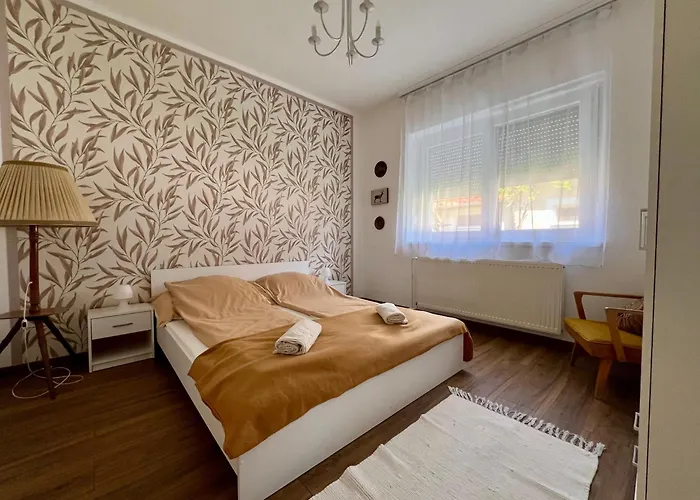 Aranylak Vendeghaz *